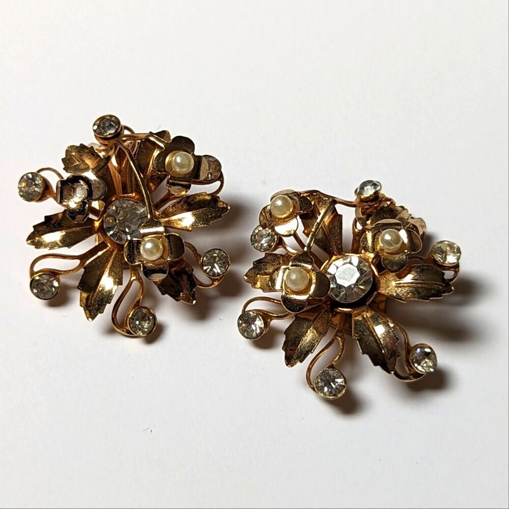 Vintage Gold Tone Faux Pearl Rhinestone Floral Wired Delicate Clip On Earrings
